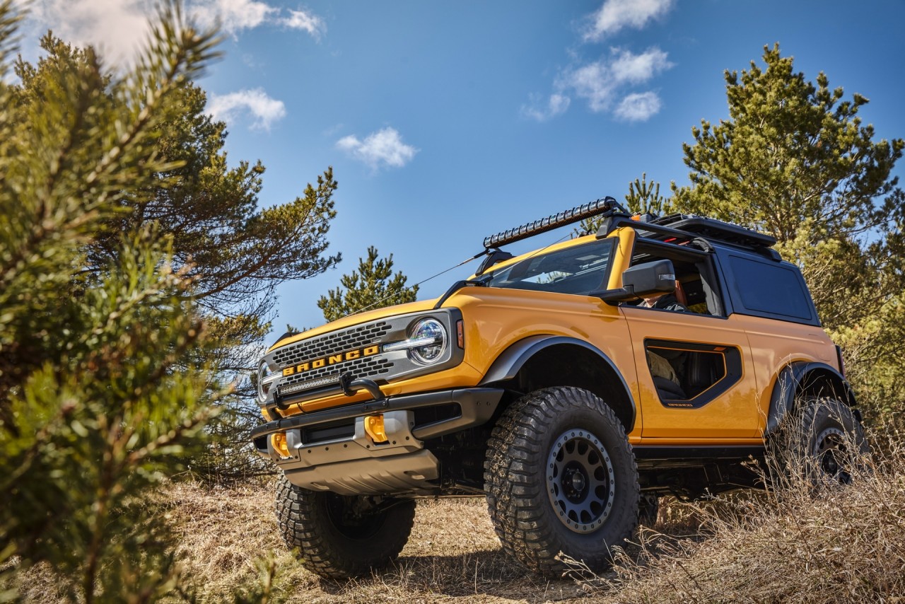 ford bronco 2021 ra mat