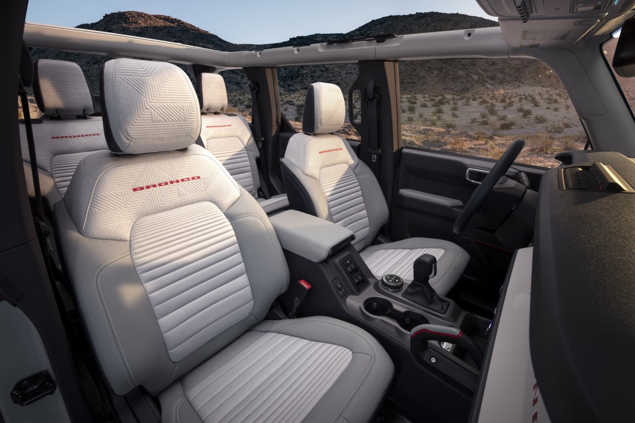ford bronco 2021 ra mat