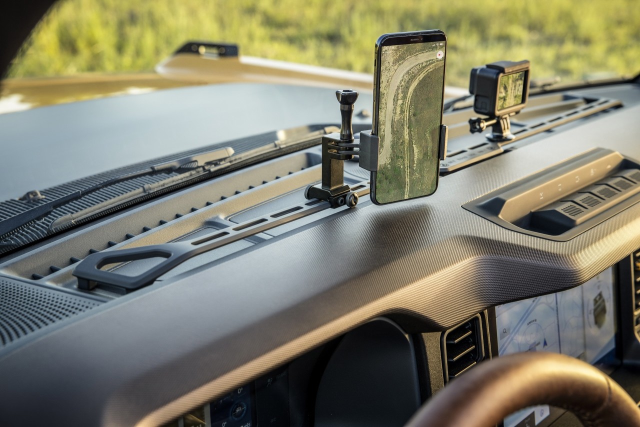 ford bronco 2021 ra mat