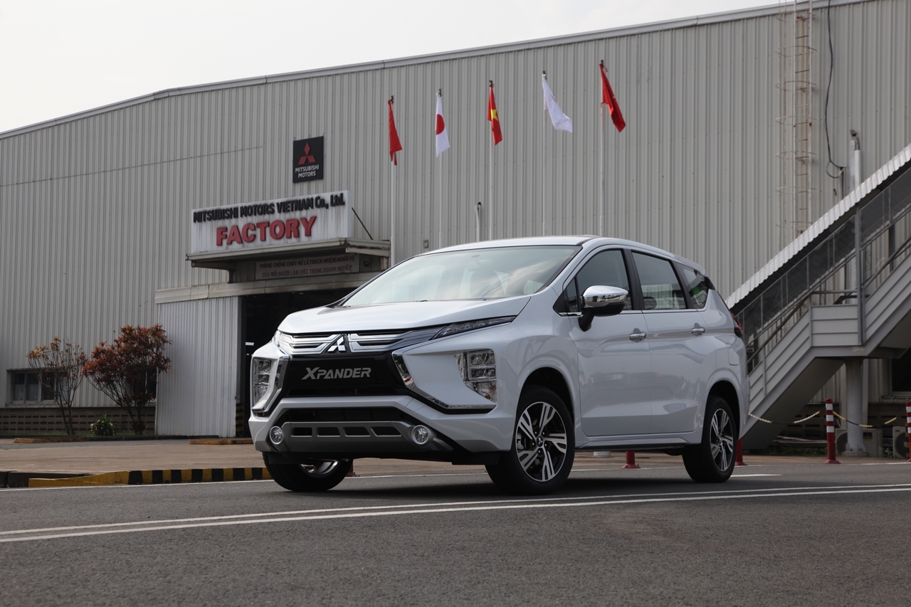 mitsubishi ra mat xpander lap rap trong nuoc voi gia 630 trieu dong