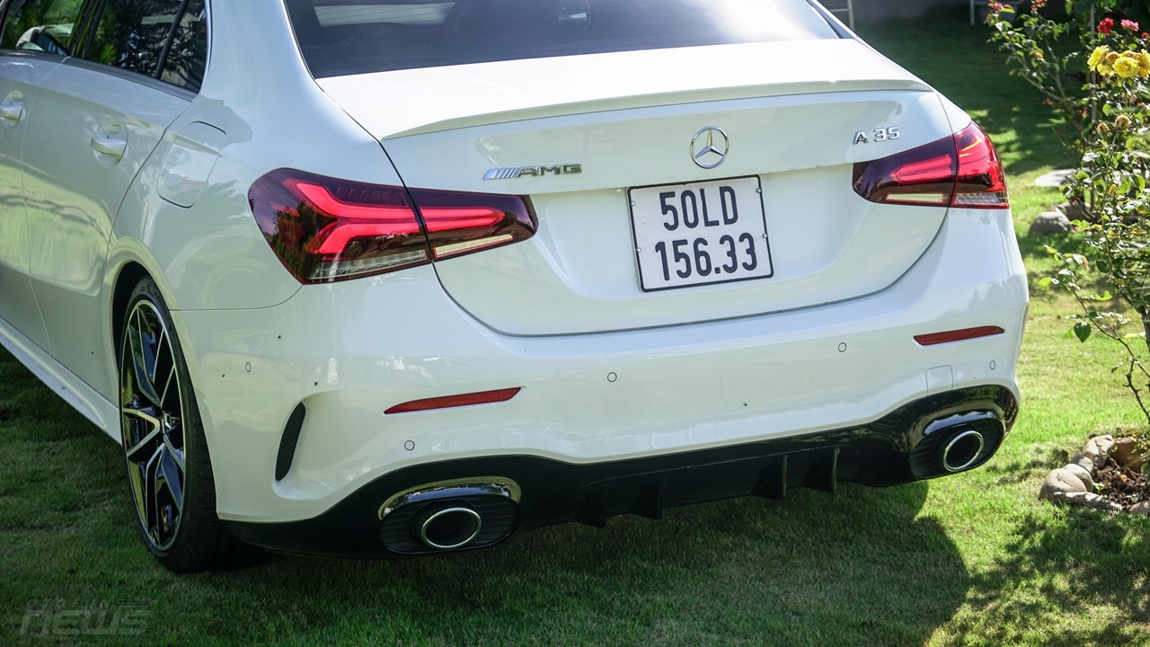 Đánh giá Mercedes-AMG A35 sedan: Xe thể thao cho người mới chơi danh gia mercedes amg a35 sedan xe the thao cho nguoi moi choi