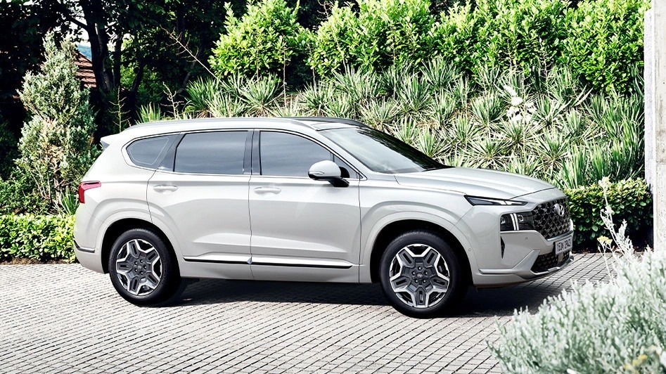Hyundai Santa Fe phiên bản Hybrid 2022 có giá từ 721 triệu đồng Hyundai Santa Fe phiên bản Hybrid 2022 có giá từ 721 triệu đồng