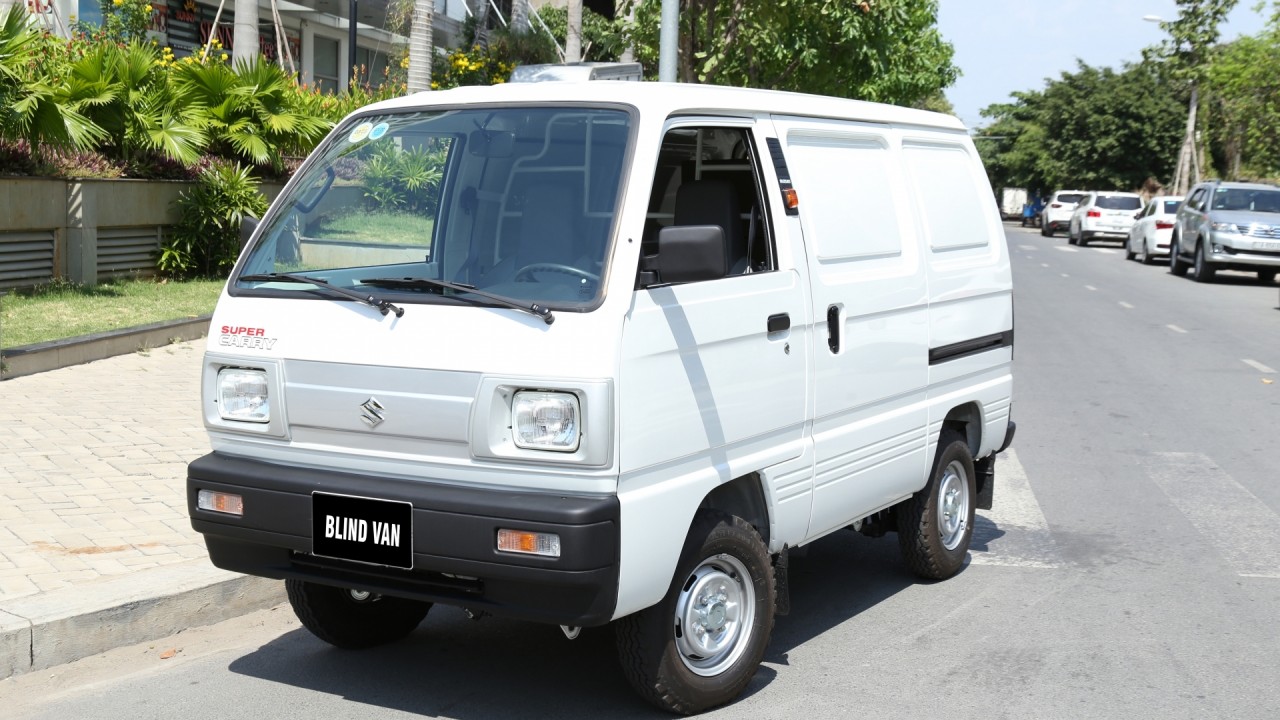 Mua tải nhẹ chở hàng nội đô, không thể bỏ qua Suzuki Blind Van