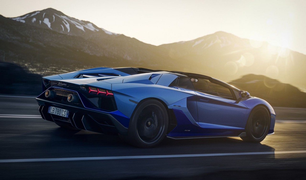Lamborghini Aventador phiên bản cuối cùng vừa được ra mắt
