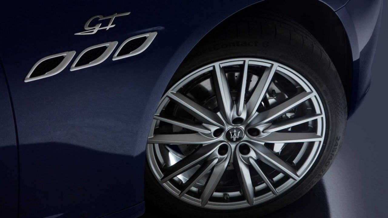 Hàng loạt xe Maserati có phiên bản đặc biệt Hàng loạt xe Maserati có phiên bản đặc biệt