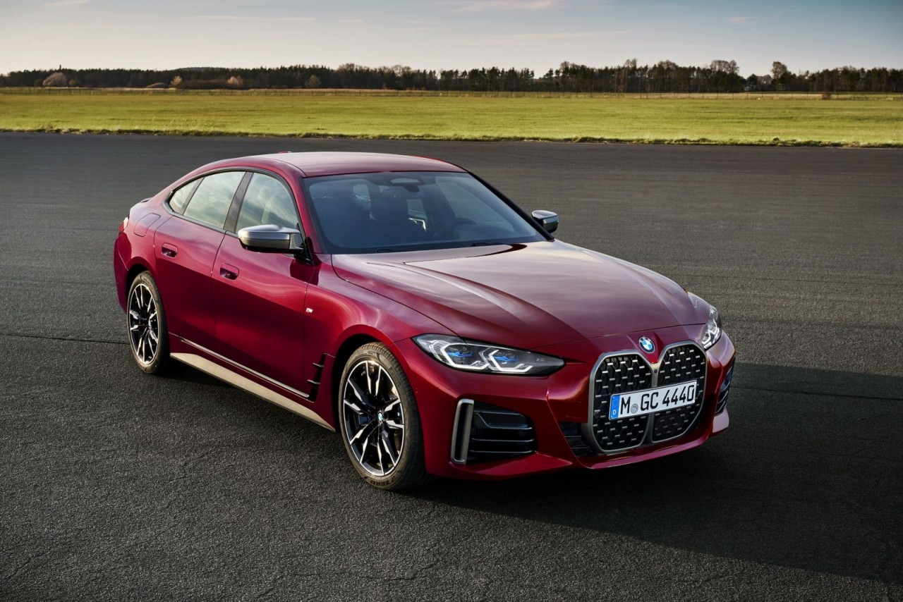 BMW 4 Series Gran Coupe 2022 có giá từ 57.421 USD
