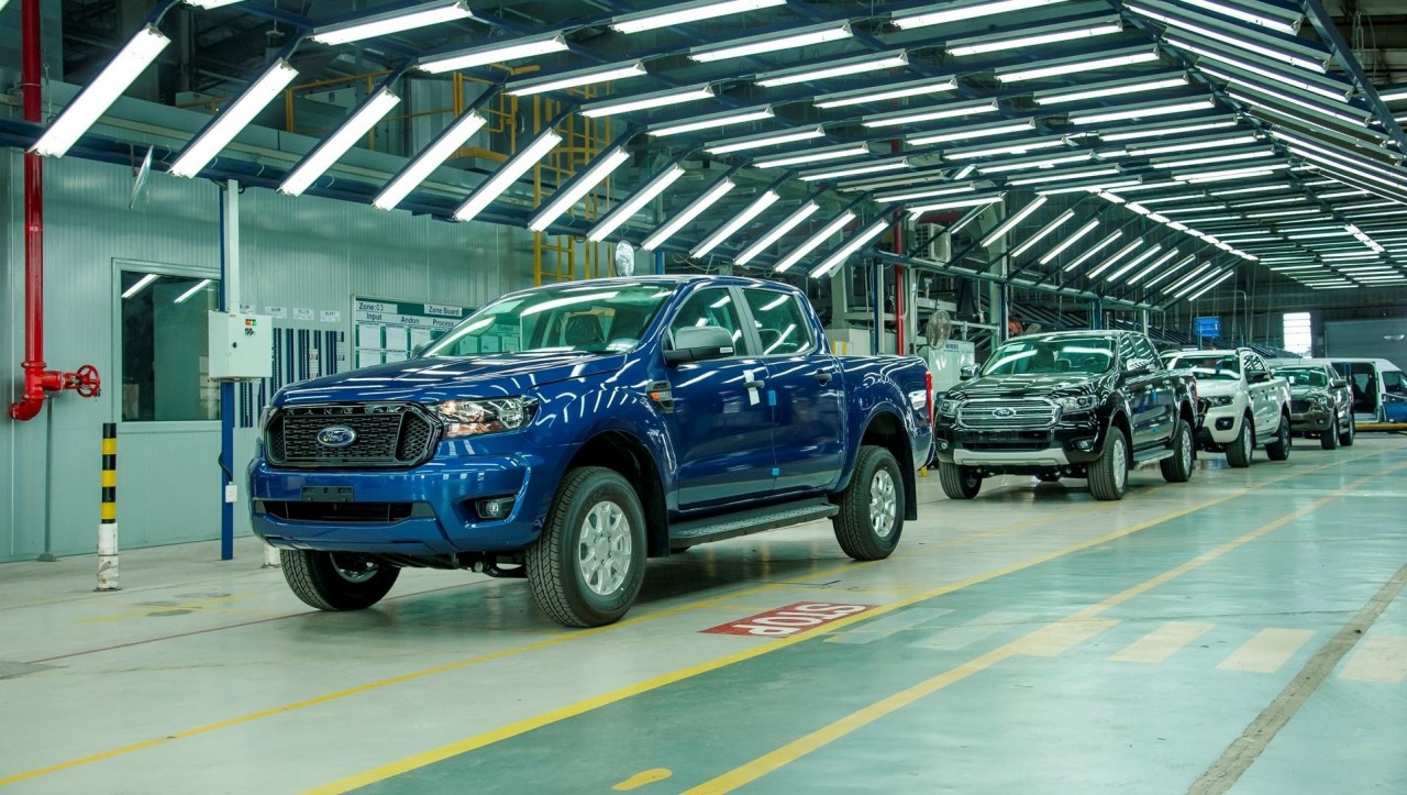 Ford Ranger 2021 lắp ráp trong nước được xuất xưởng, giá từ 616 triệu đồng