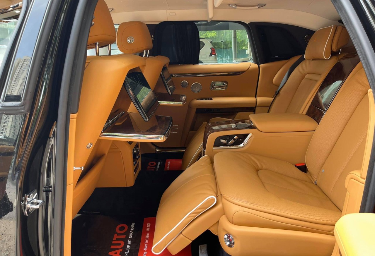 Siêu sang Rolls-Royce Ghost EWB 2021 đầu tiên về Việt Nam, giá hơn 40 tỷ đồng Siêu sang Rolls-Royce Ghost EWB 2021 đầu tiên về Việt Nam, giá hơn 40 tỷ đồng