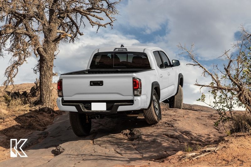 Với thiết kế này Toyota Hilux hoàn toàn mới sẽ cháy hàng như Land Cruiser 2022 ? Với thiết kế này Toyota Hilux hoàn toàn mới sẽ cháy hàng như Land Cruiser 2022 ?