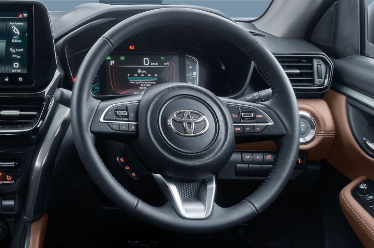 Toyota Urban Cruiser Hyryder hybrid 2022 ra mắt tại Ấn Độ Toyota Urban Cruiser Hyryder hybrid 2022 ra mắt tại Ấn Độ