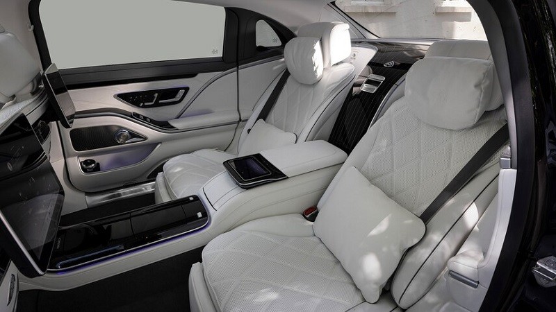 Mercedes-Maybach S680 chính hãng có giá 16 tỷ đồng Mercedes-Maybach S680 chính hãng có giá 16 tỷ đồng