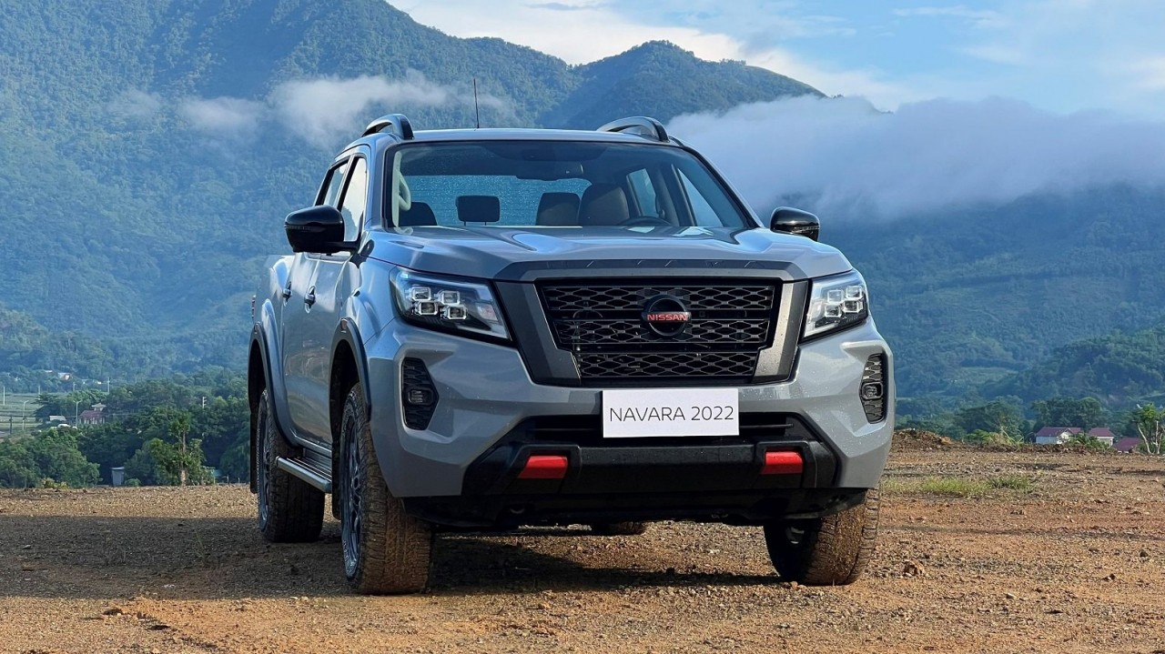 Nissan Navara 2022 ra mắt tại Việt Nam, có thêm động cơ Turbo kép 2.3L mới Nissan Navara 2022 ra mắt tại Việt Nam, có thêm động cơ Turbo kép 2.3L mới