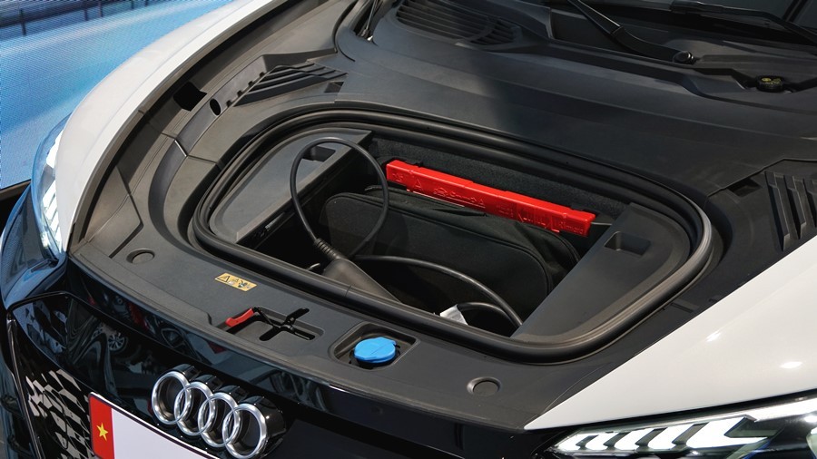 Audi e-tron GT giới thiệu tại Việt Nam, giá từ 5,2 tỷ đồng