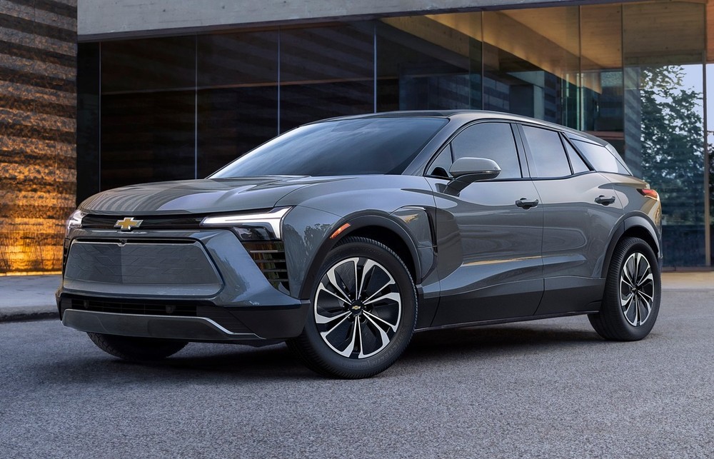 Chevrolet Blazer EV 2023 chính thức ra mắt