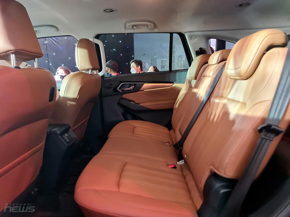 Isuzu Mu-X 2022 ra mắt tại Việt Nam, giá chỉ 900 triệu đồng Isuzu Mu-X 2022 ra mắt tại Việt Nam, giá chỉ 900 triệu đồng