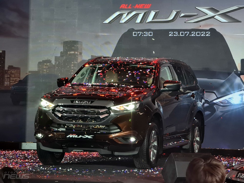 Isuzu Mu-X 2022 ra mắt tại Việt Nam Isuzu Mu-X 2022 ra mắt tại Việt Nam