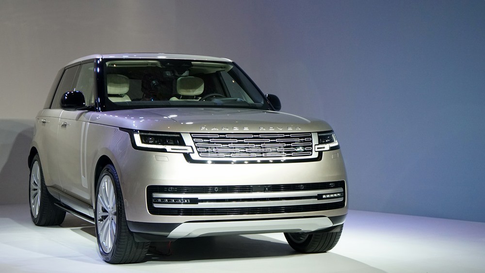 Range Rover thế hệ mới ra mắt tại Việt Nam, giá hơn 11 tỷ đồng Range Rover thế hệ mới ra mắt tại Việt Nam, giá hơn 11 tỷ đồng