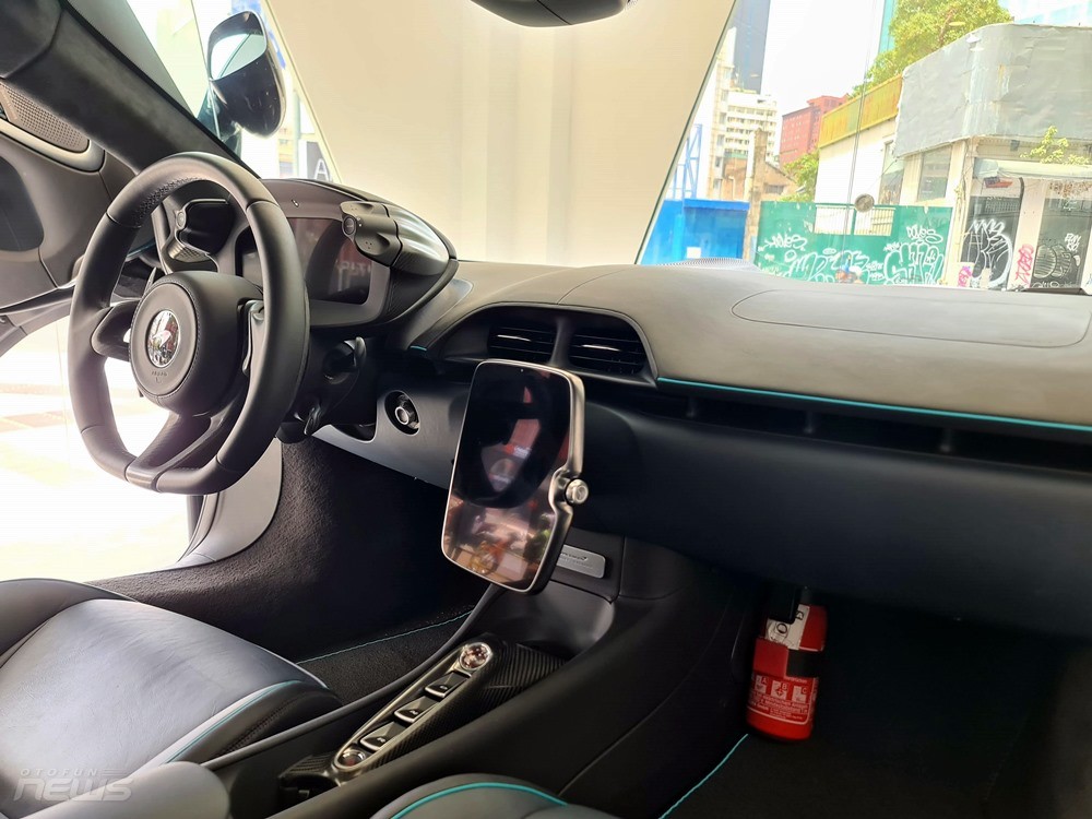 McLaren Artura ra mắt tại Việt Nam, giá 14,6 tỷ đồng