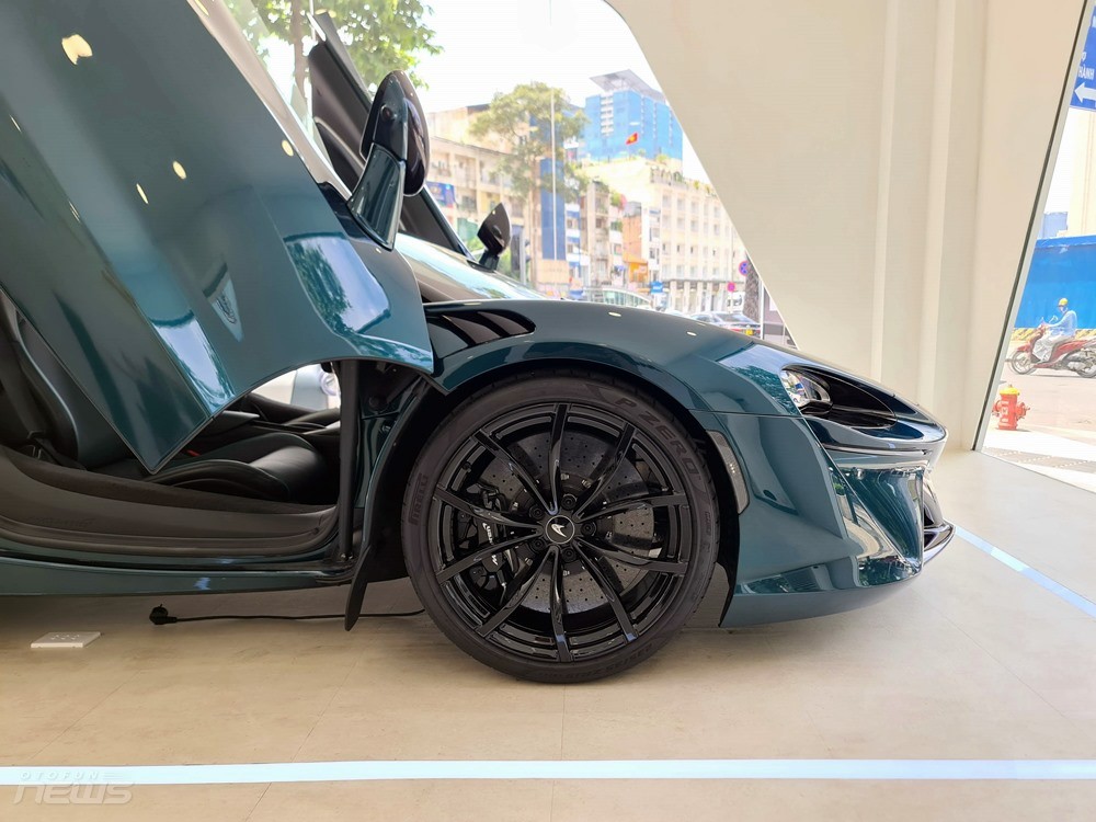 McLaren Artura ra mắt tại Việt Nam, chưa có giá bán