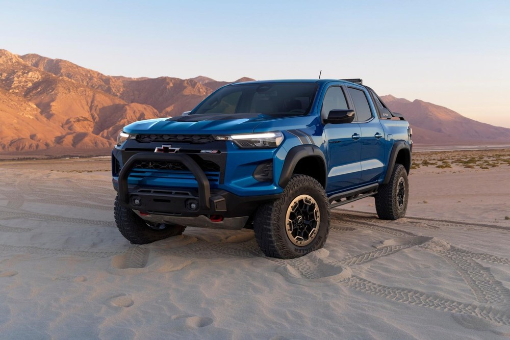 Chevrolet Colorado 2023 ra mắt, thiết kế như Silverado