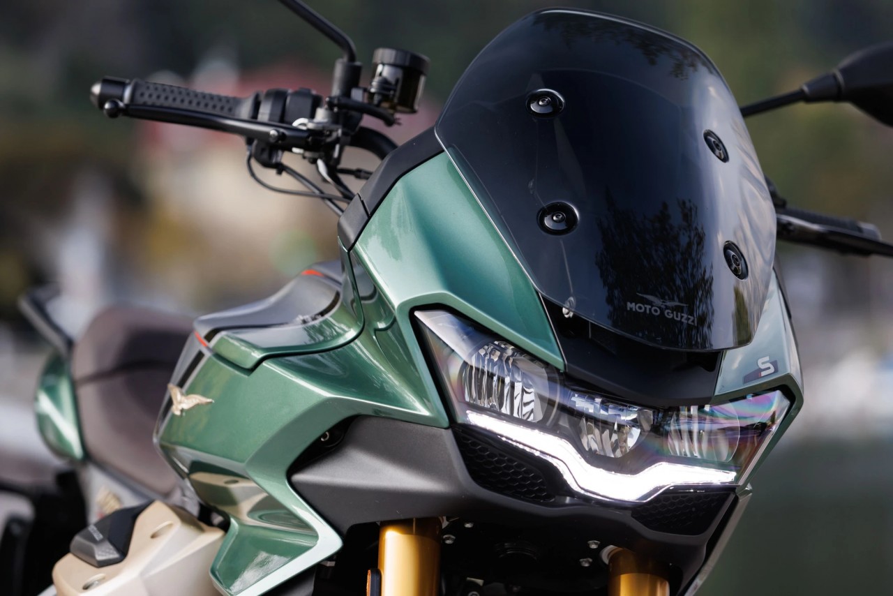 Moto Guzzi V100 Mandello ra mắt, tháng 8 có mặt tại Việt Nam Moto Guzzi V100 Mandello ra mắt, tháng 8 có mặt tại Việt Nam