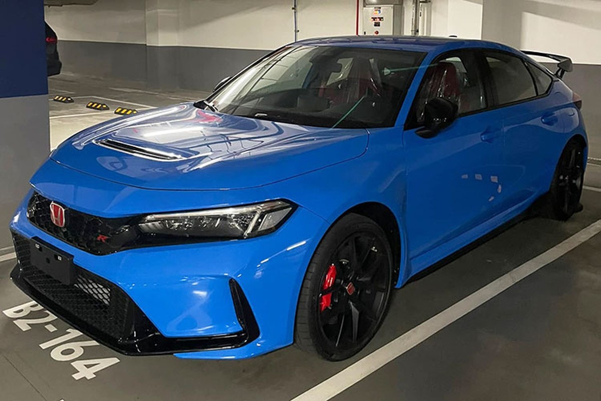 Honda Civic Type R màu Racing Blue Pearl có mặt tại Việt Nam Honda Civic Type R màu Racing Blue Pearl đầu tiên tại Việt Nam.