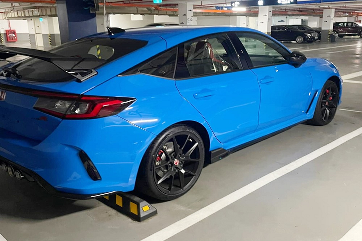 Honda Civic Type R màu Racing Blue Pearl có mặt tại Việt Nam Honda Civic Type R màu Racing Blue Pearl có mặt tại Việt Nam