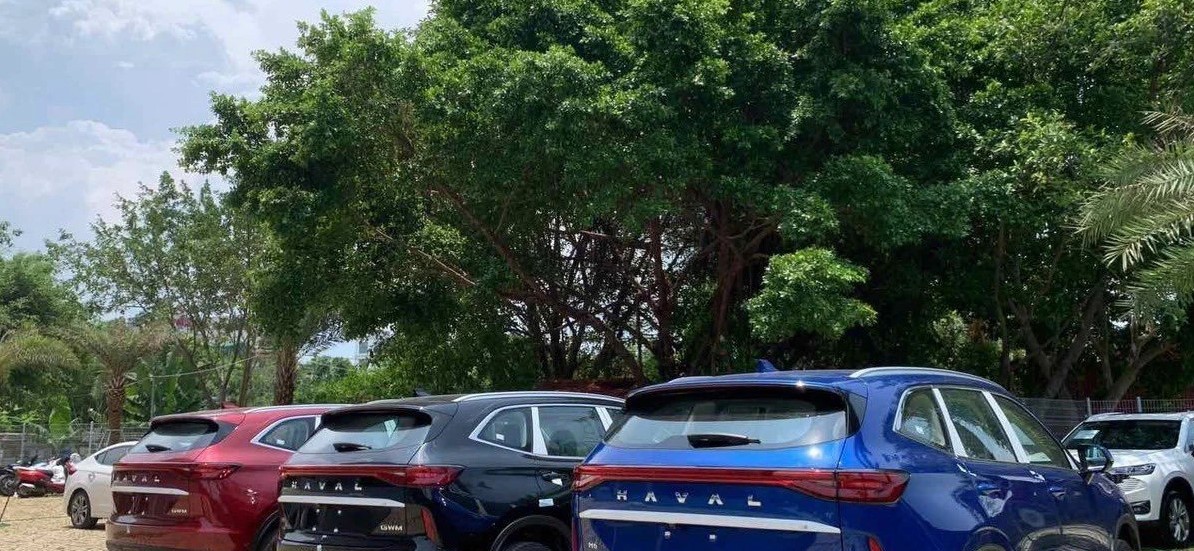 Cận cảnh Haval H6 hybrid vừa có mặt tại đại lý Cận cảnh Haval H6 hybrid vừa có mặt tại đại lý