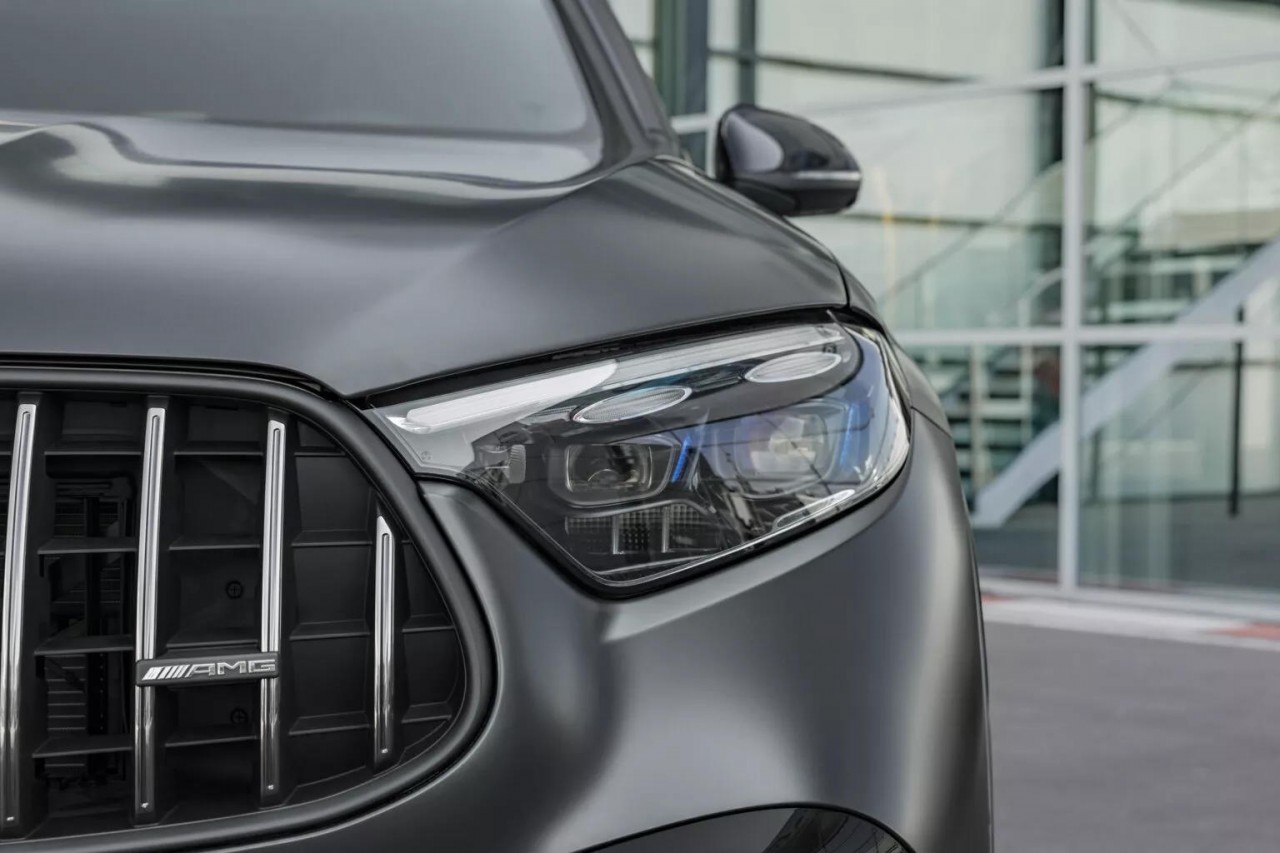 Mercedes-AMG giới thiệu bộ đôi xe hiệu năng cao GLC 43 và GLC 63