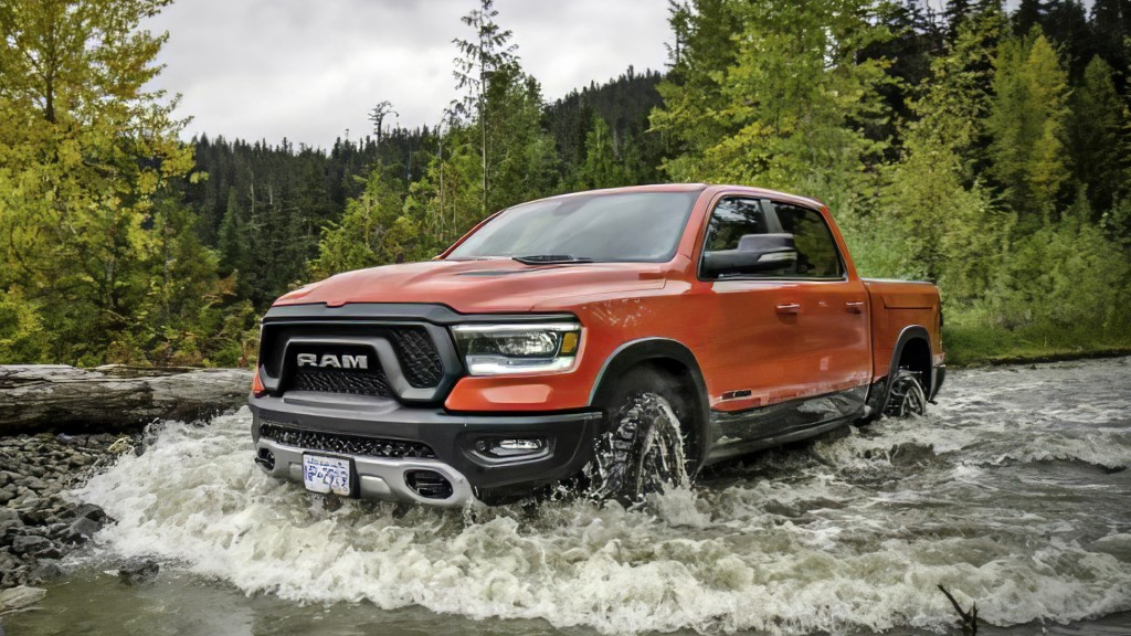 Tìm hiểu về mẫu bán tải cỡ lớn RAM Rebel sắp được bán tại Việt Nam