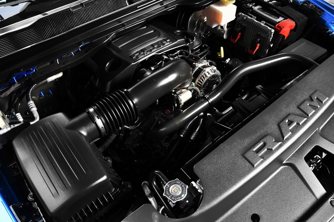 Tìm hiểu về mẫu bán tải cỡ lớn Ram Rebel sắp được ra mắt tại Việt Nam Động cơ V8 HEMI hút khí tự nhiên có công suất 395 mã lực.