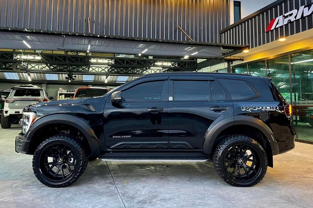 Xuất hiện bản độ Ford Everest Raptor tại Thái Lan Xuất hiện bản độ Ford Everest Raptor tại Thái Lan