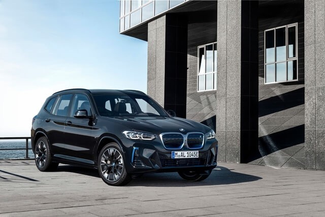 BMW iX3 và i4 sẽ ra mắt tại Việt Nam vào ngày 31/3 BMW iX3 và i4 sẽ ra mắt tại Việt Nam vào ngày 31/3