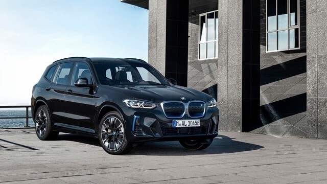 BMW iX3 và i4 sẽ ra mắt tại Việt Nam vào ngày 31/7