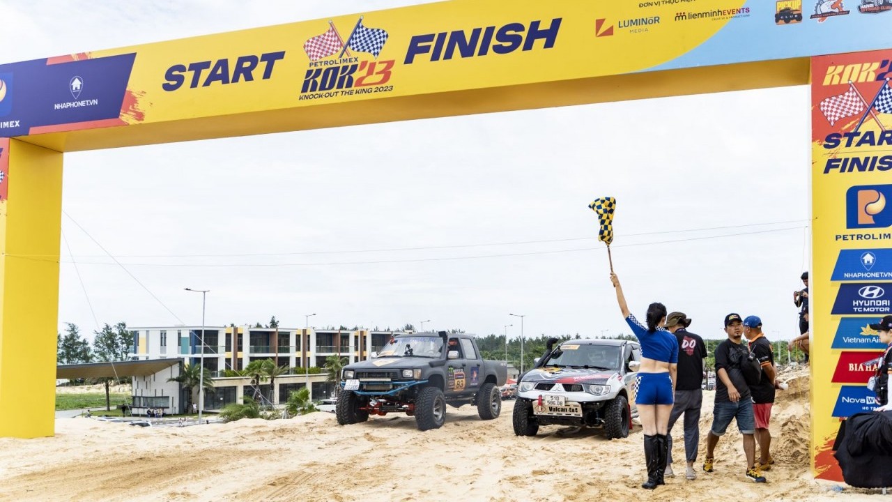 Sôi nổi giải đua xe địa hình Petrolimex Knock-out The King 2023