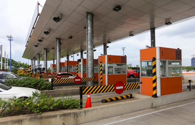 Hai trạm thu phí bỏ hoang ở trung tâm TP HCM hai tram thu phi bo hoang o trung tam tp hcm