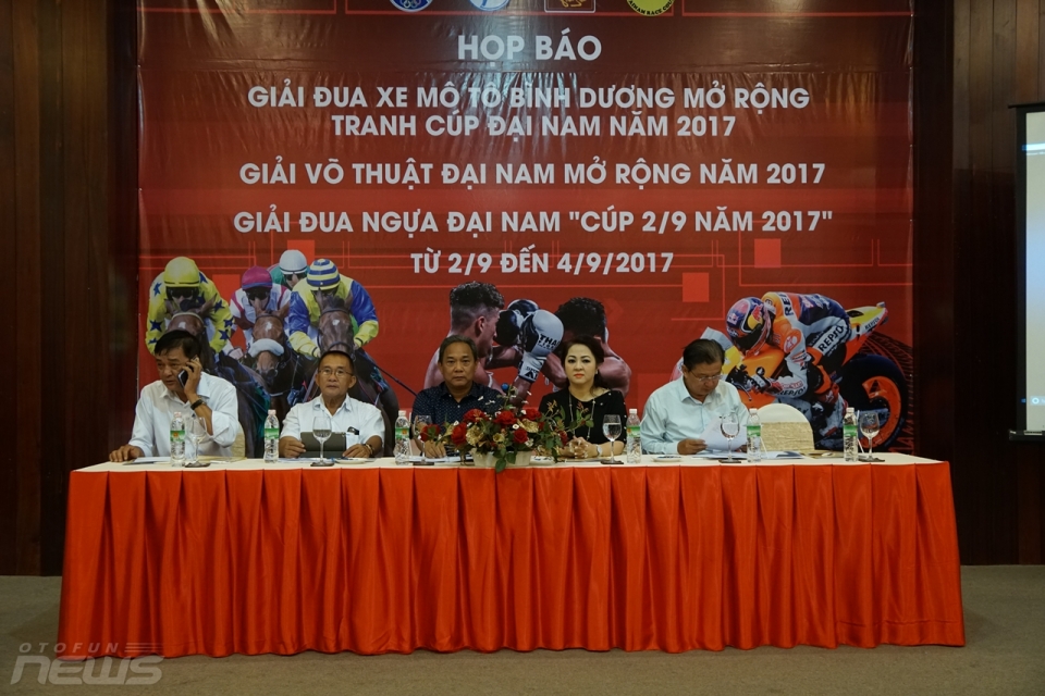 truong dua dai nam to chuc giai the thao tong hop dip le 29