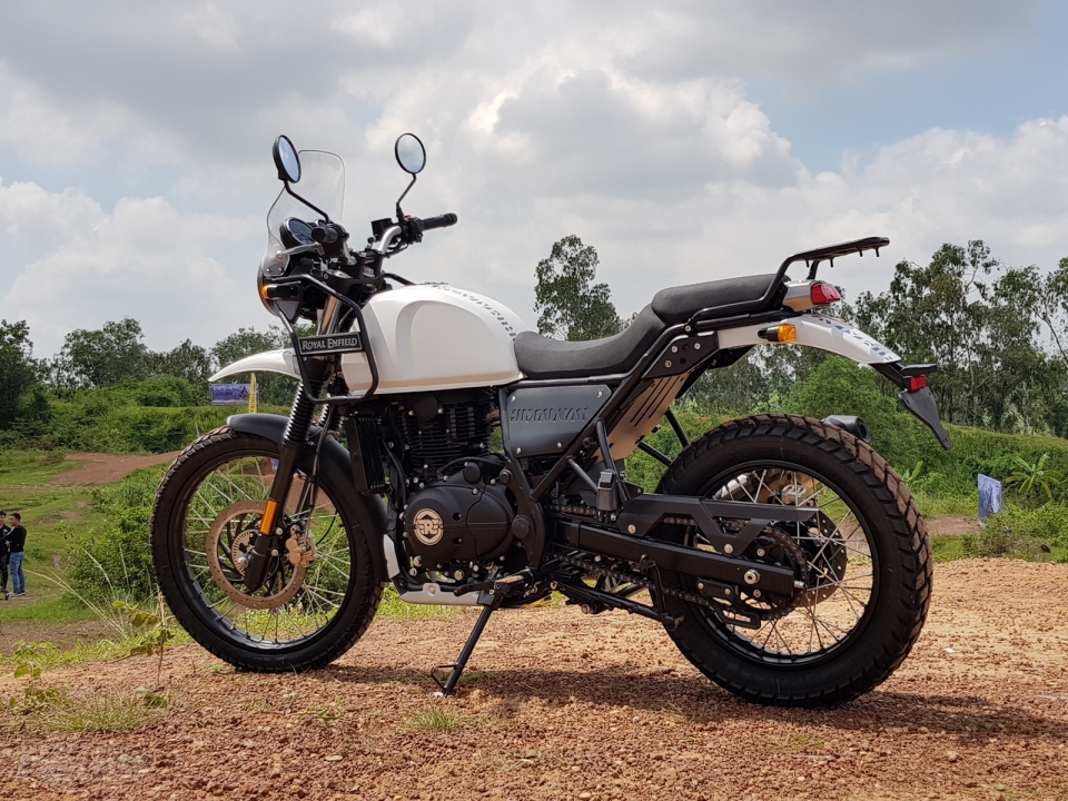 Royal Enfield Himalayan chính thức bán tại Sài Gòn giá 132 triệu đồng royal enfield himalayan chinh thuc co mat tai sai gon voi gia 1317 trieu dong