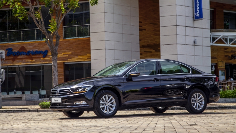 Volkswagen Việt Nam giới thiệu thêm phiên bản giá thấp của Passat BlueMotion