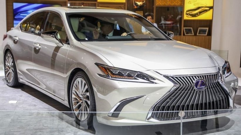 Lexus ES 2019 đầu tiên có mặt tại Đông Nam Á