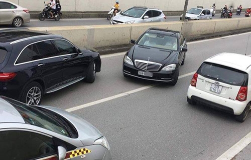 tai xe mercedes di nguoc chieu trong ham kim lien bi phat mot trieu dong
