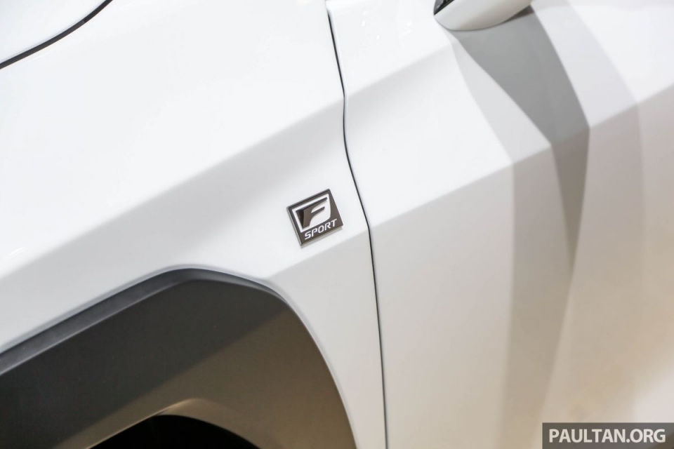 lexus ux chiec suv moi ra mat thi truong chau a