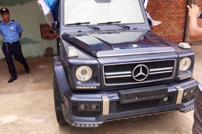 Mercedes-Benz G55 biển số đỏ giả ở Cần Thơ có bị tịch thu? mercedes benz g55 mang bien so do gia o can tho co bi tich thu