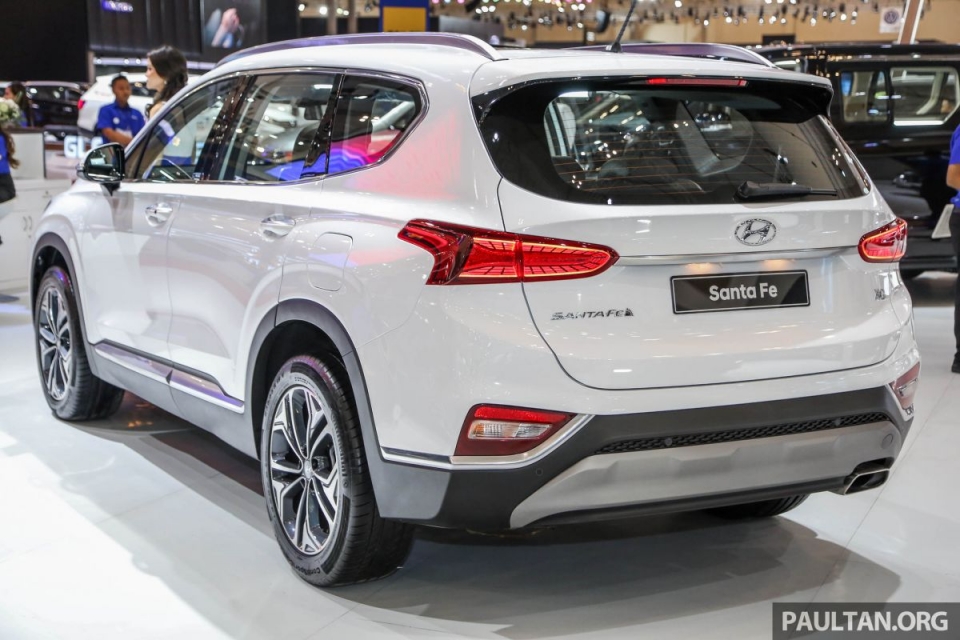 Hyundai Santa Fe hoàn toàn mới chào sân Đông Nam Á, giá từ 800 triệu đồng hyundai santa fe hoan toan moi chao san dong nam a gia tu 800 trieu dong