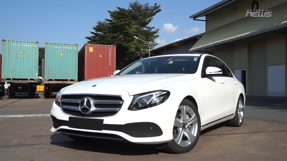 video trai nghiem nhanh mercedes benz e250 2018