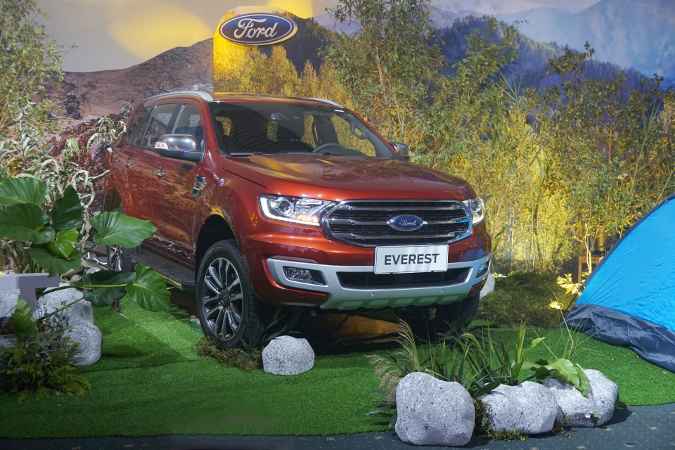 Chi tiết Ford Everest 2018 vừa được ra mắt tại Việt Nam chi tiet ford everest 2018 vua duoc ra mat
