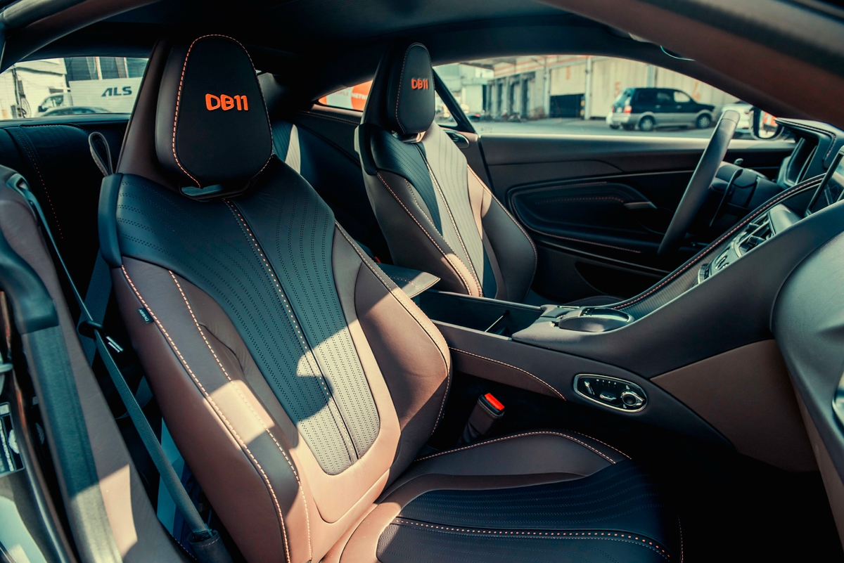 ngam sieu xe aston martin db11 v8 mau doc vua ve viet nam