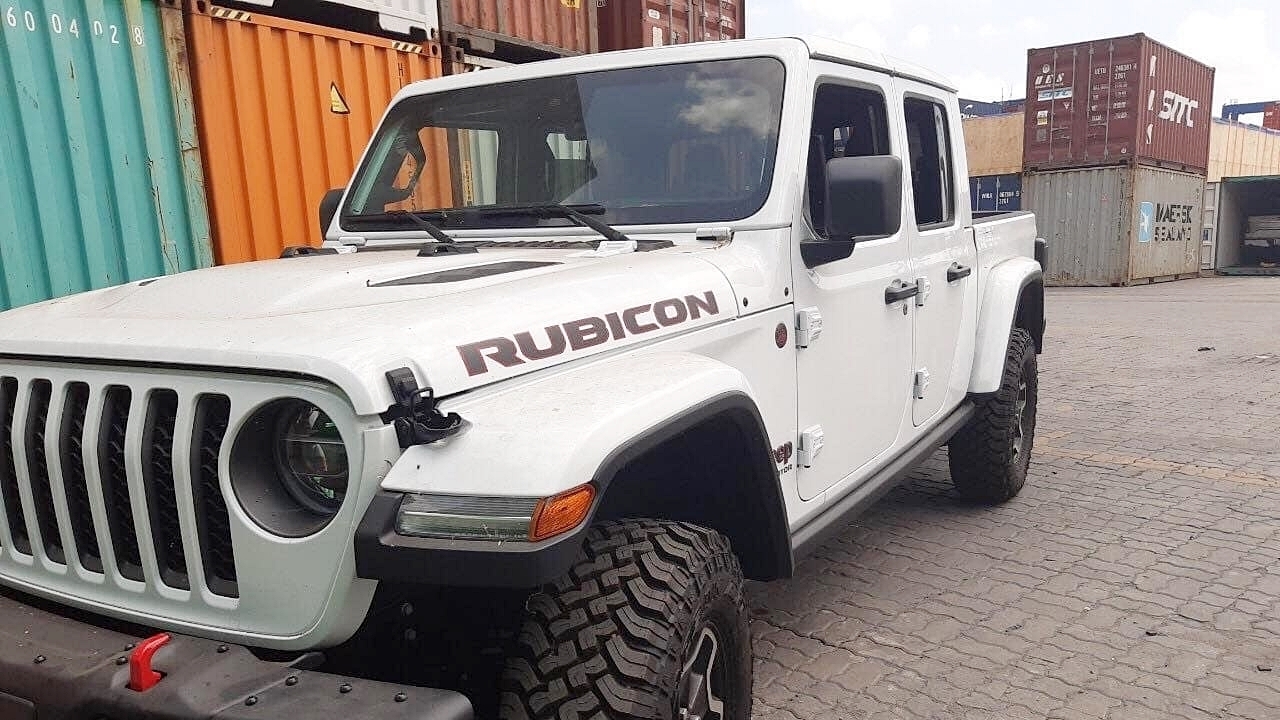 Hàng 'độc' Jeep Gladiator Rubicon cập bến Việt Nam