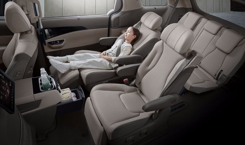 Vừa ra mắt Kia Sedona 2021 đã "cháy hàng" vua ra mat kia sedona 2021 da chay hang