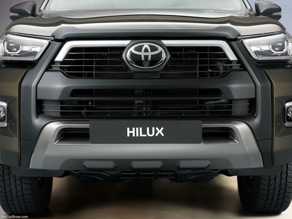Đánh giá chi tiết Toyota Hilux 2021 sắp về Việt Nam danh gia chi tiet toyota hilux 2021 sap ve viet nam